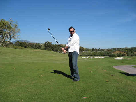 Jugando al Golf